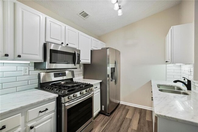 Building Photo - 1371 Keys Crossing Dr NE