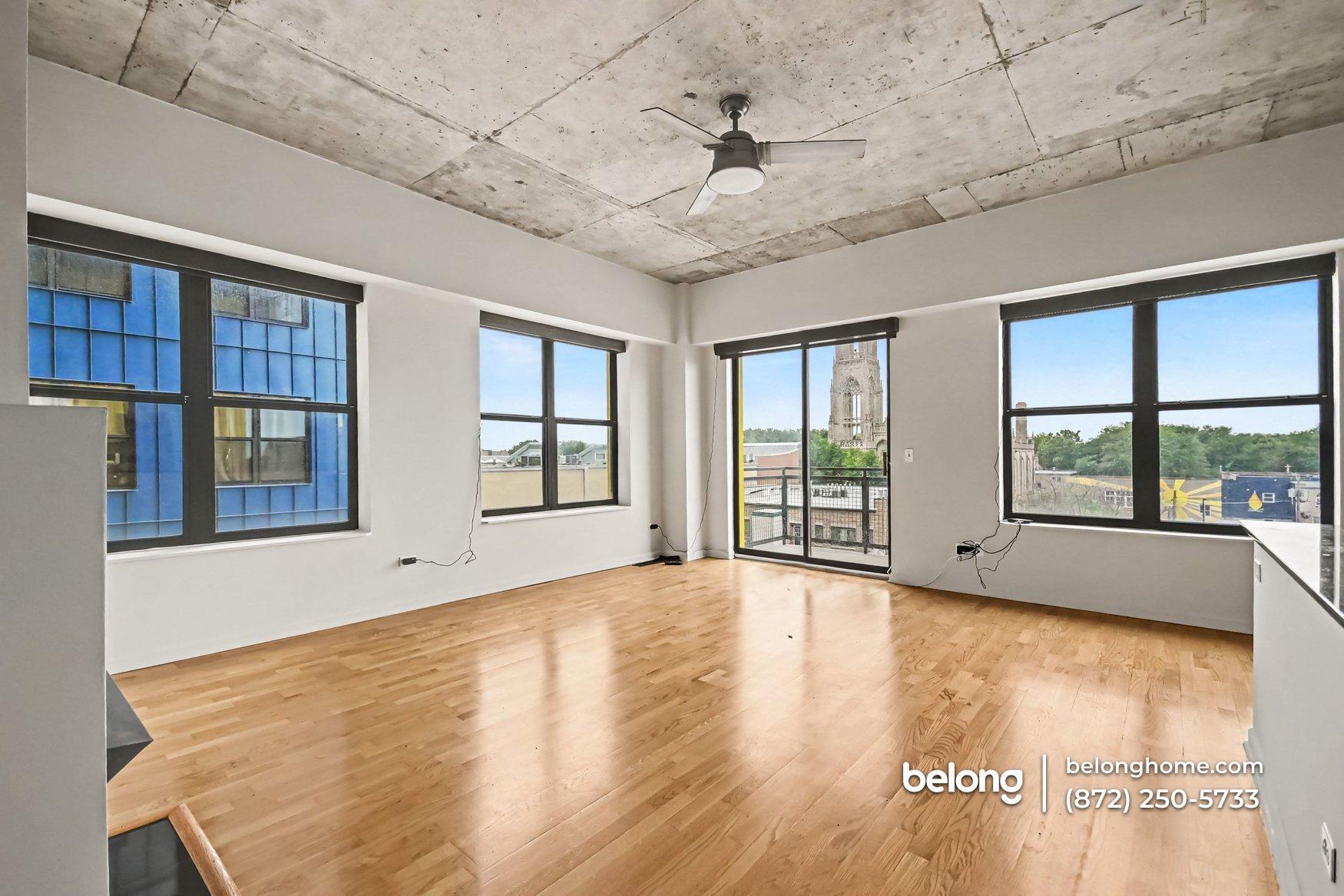 Building Photo - 1122 W Catalpa Ave