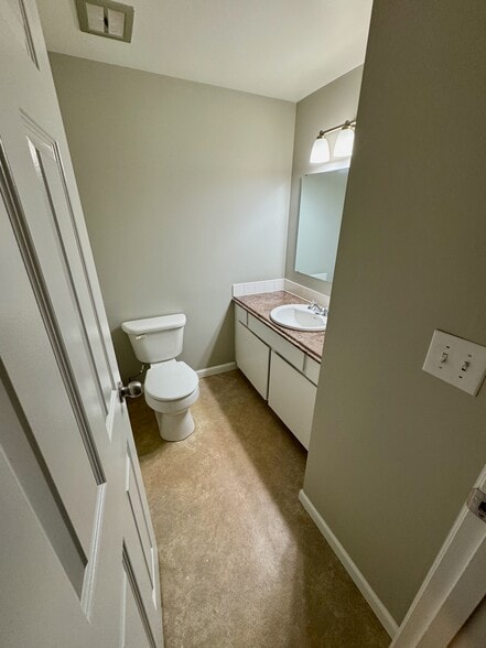 Building Photo - 400 Taylor Ave NW