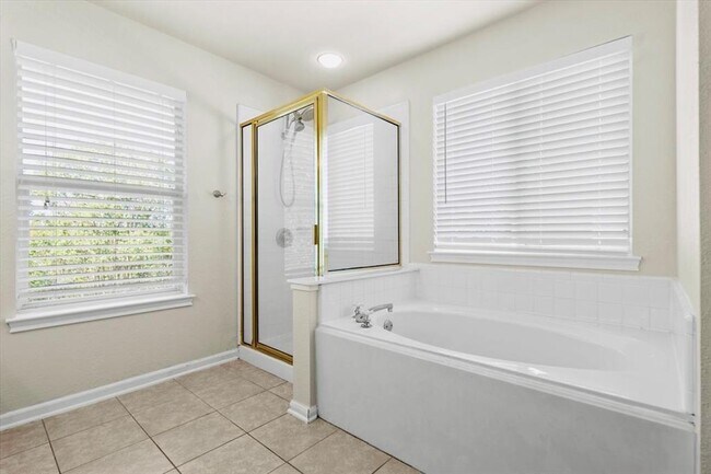 Building Photo - 3112 Burks Ln