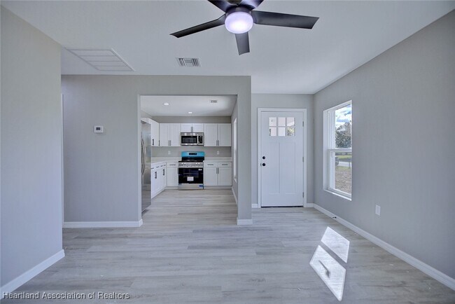 Building Photo - 275 Cumquat Rd NW