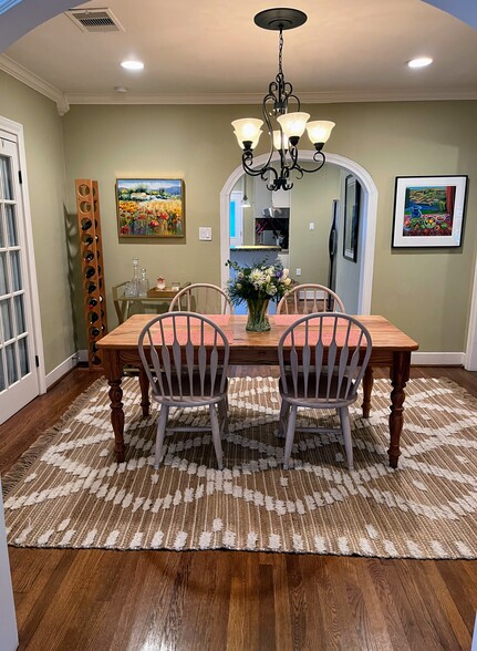 Dining Room - 2106 Colquitt St