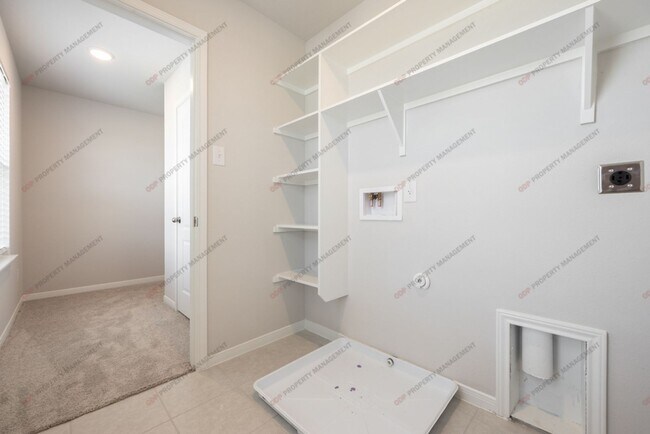 Building Photo - 5321 Friars Lp