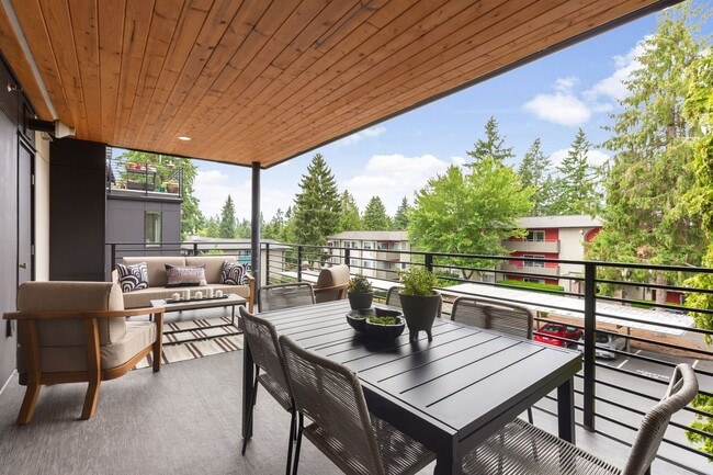 Building Photo - Comfort Meets Convenience in This Bellevue Condo