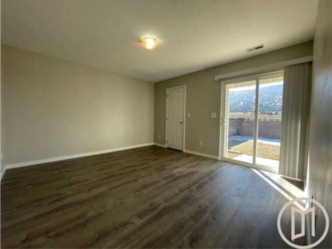 Building Photo - 3 Bed 2 Bath Home in Cedar City