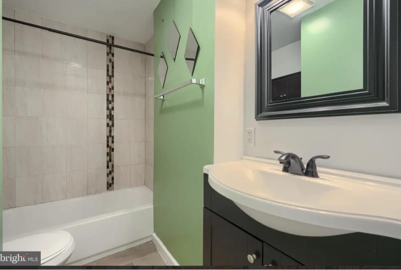 Building Photo - 930 Washington Blvd