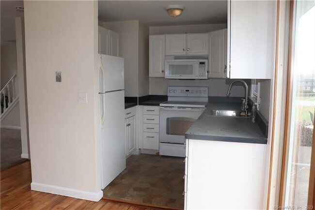 Building Photo - 227 Wall St