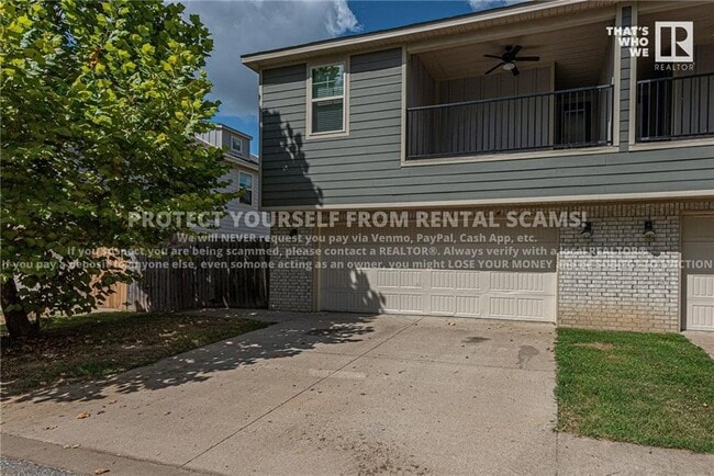 Building Photo - 1284 N Corsica Dr