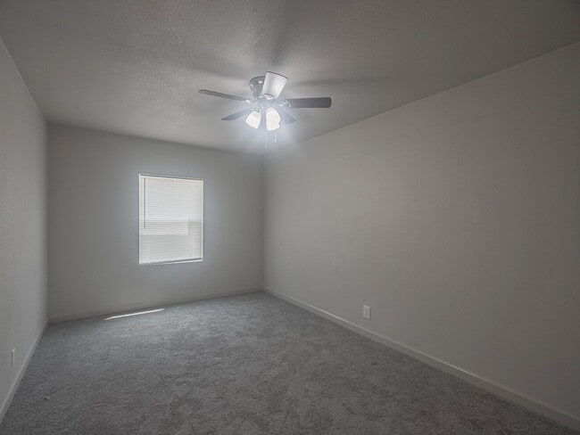 Building Photo - Phenomenally Beautiful FOUR bedroom TWO bath, Newly Remodeled Home! AVAILABLE RENT TO OWN!!