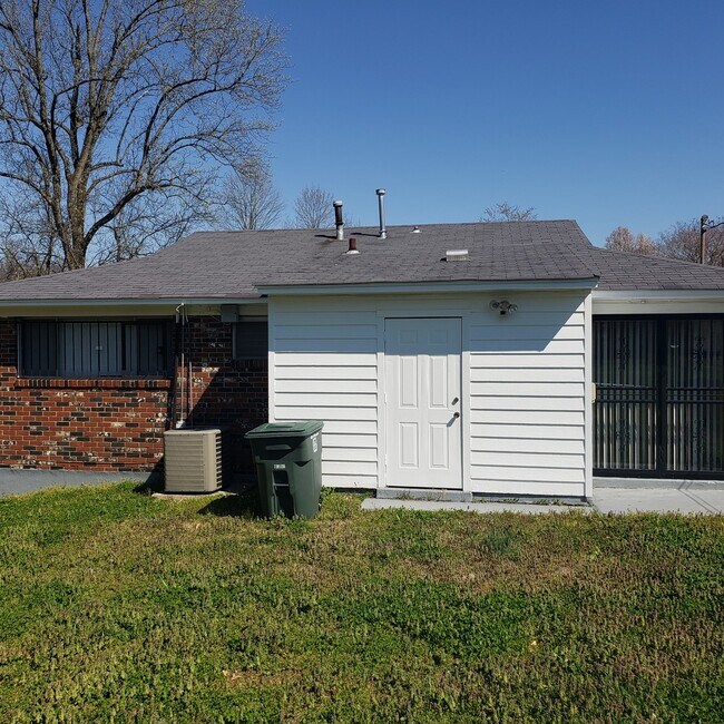 Building Photo - 407 Argo Ave