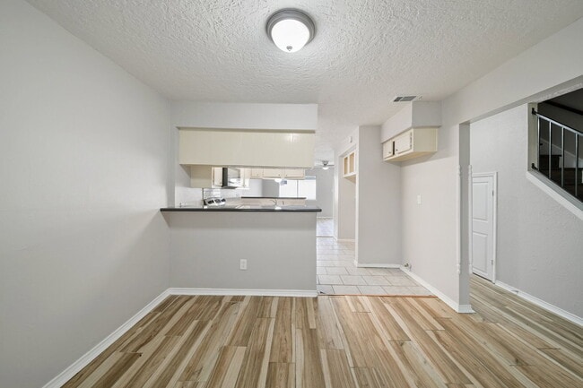 Building Photo - 13464 Castilian Dr