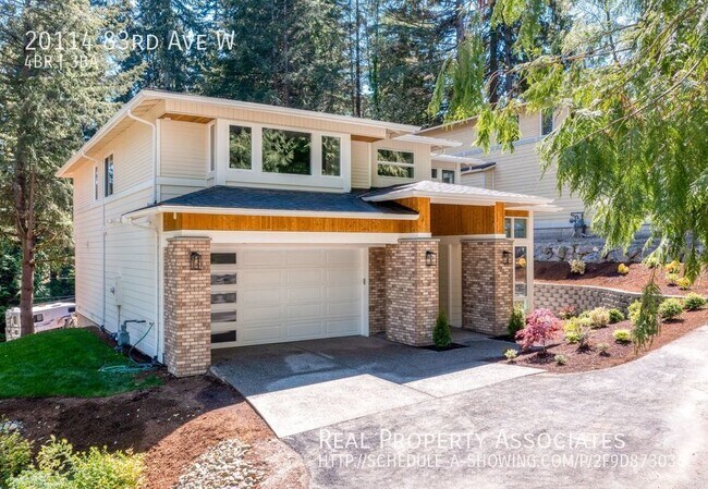 Building Photo - Edmonds Home