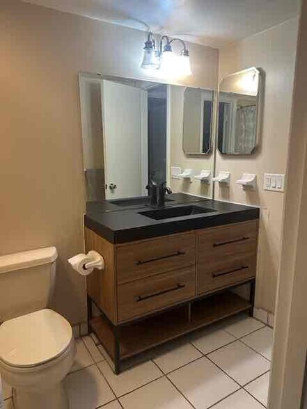 Building Photo - 200 Maitland Ave