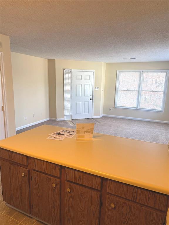 Building Photo - 1600 Oakpoint Dr SW