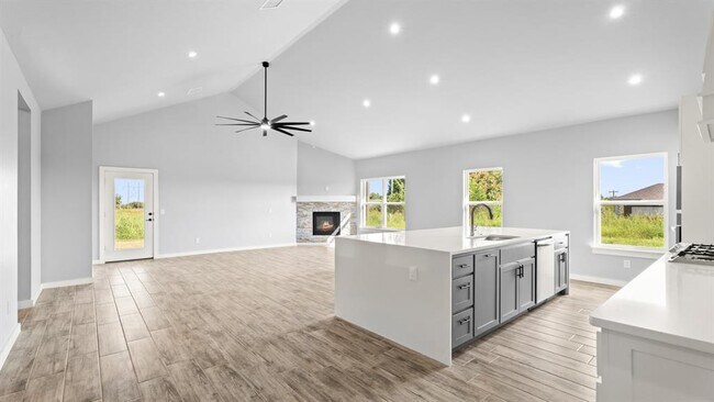 Building Photo - 520 Kearny Ln