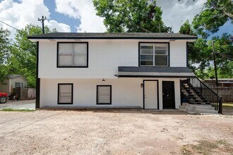 Building Photo - 2206 Avenue M