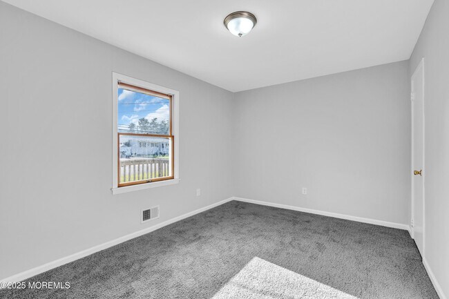 Building Photo - 879 Egret Dr