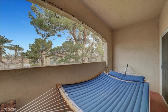 Building Photo - 2050 W Warm Springs Rd