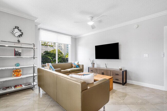 Building Photo - 600 S Dixie Hwy