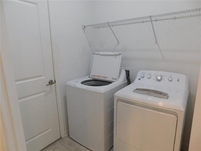 Building Photo - 1830 Good Neighbor Lp