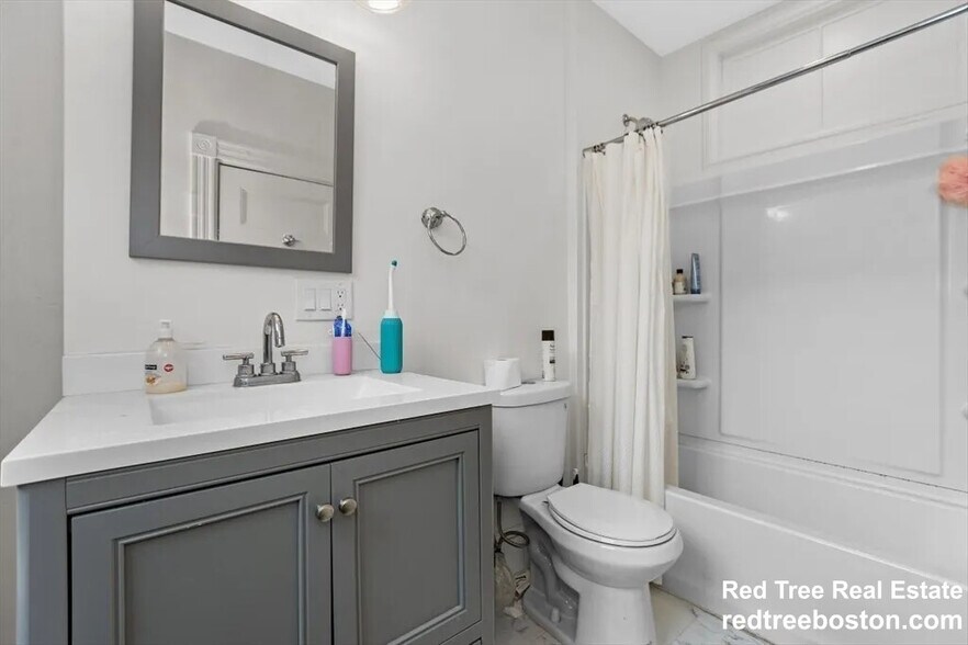 Building Photo - 866 Huntington Ave