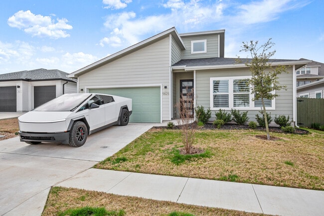 Building Photo - 9825 Evening Canopy Dr