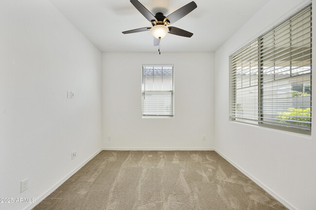 Building Photo - 5854 S Del Rancho