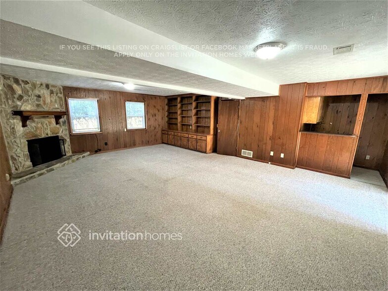 Building Photo - 9082 Green Pines Ct