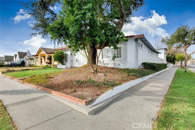 Building Photo - 1201 S Almansor St