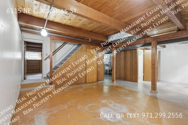 Building Photo - 6115 NE Clackamas St