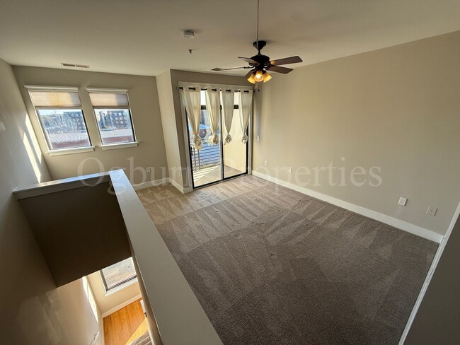 Building Photo - 809 Holly Ave NW