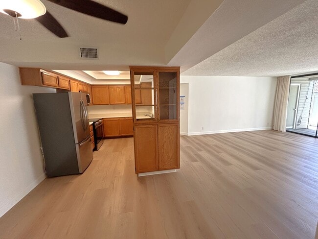 Building Photo - 85 COUNTRY MILE RD POMONA 91766 (2 BED / 2...