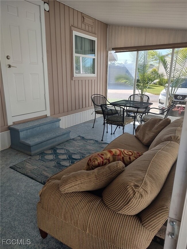 Building Photo - 20711 Port Dr