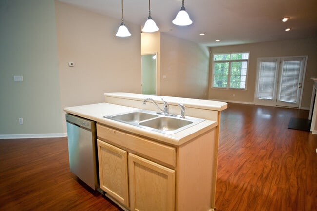 Building Photo - Spacious 3-Bedroom Ranch with Versatile Living Spaces and Modern Comforts