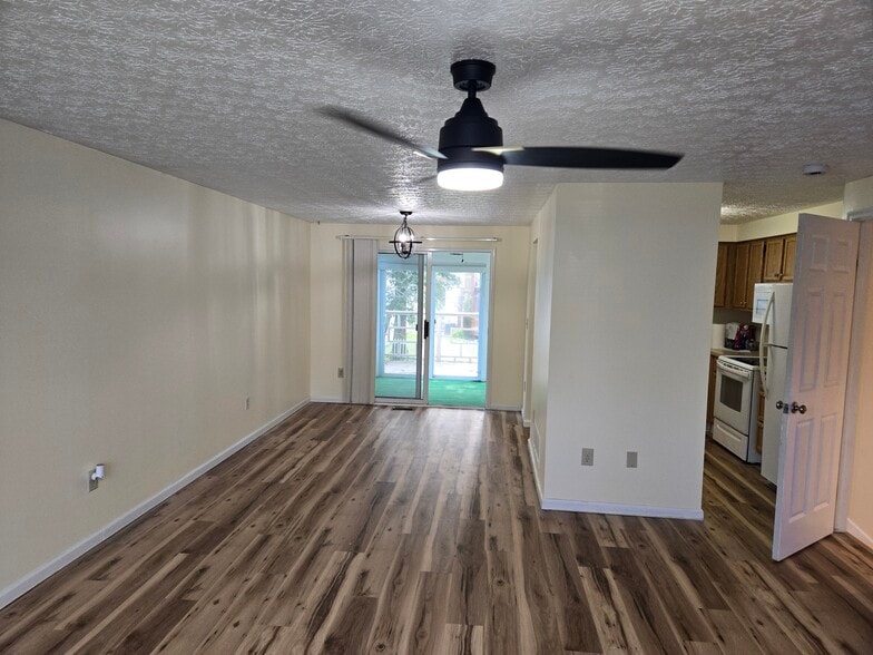Building Photo - 7857 Cobdon Ave