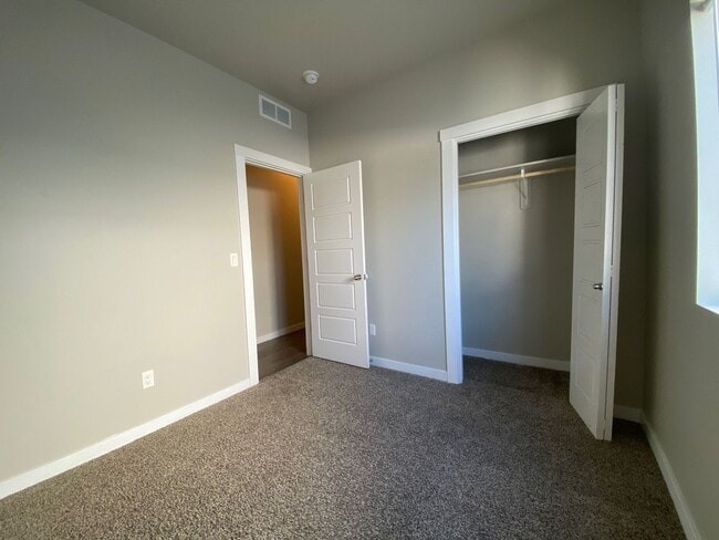 Building Photo - 2211 Ison Ct