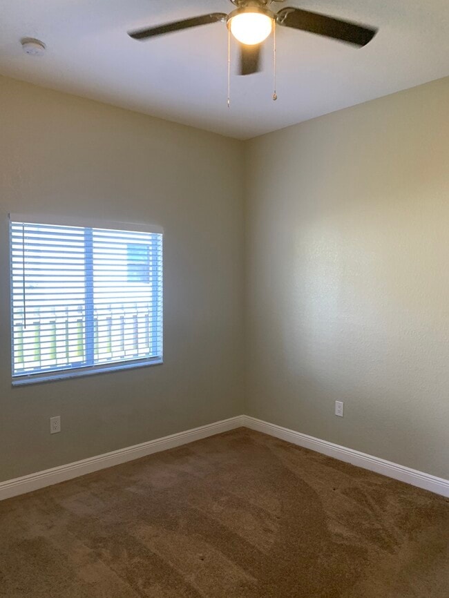 Building Photo - NEWER CONSTRUCTION MODERN HOME