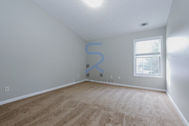 Building Photo - Move in before January 31st and choose your reward: a $250 Amazon Gift Card or a 55" Smart TV!