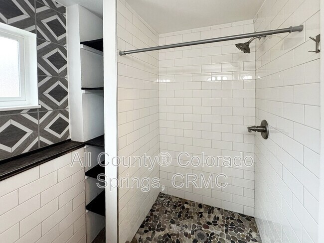 Building Photo - 1340 Westend Ave