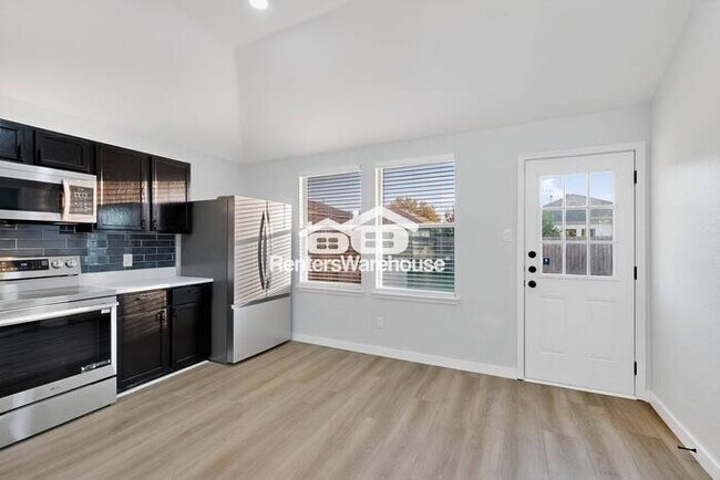 Building Photo - Completely Refreshed Forney Home MOVE IN R...