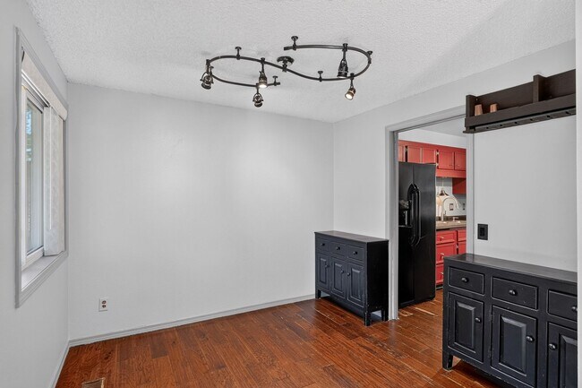 Building Photo - 5751 SW 204th Pl