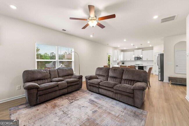 Building Photo - 228 Whitneys Wy