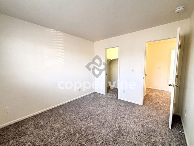 Building Photo - 2538 E 127th Ct