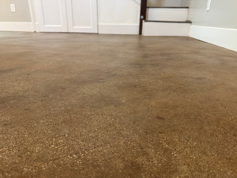 Building Photo - 2216 1/2 Motta St