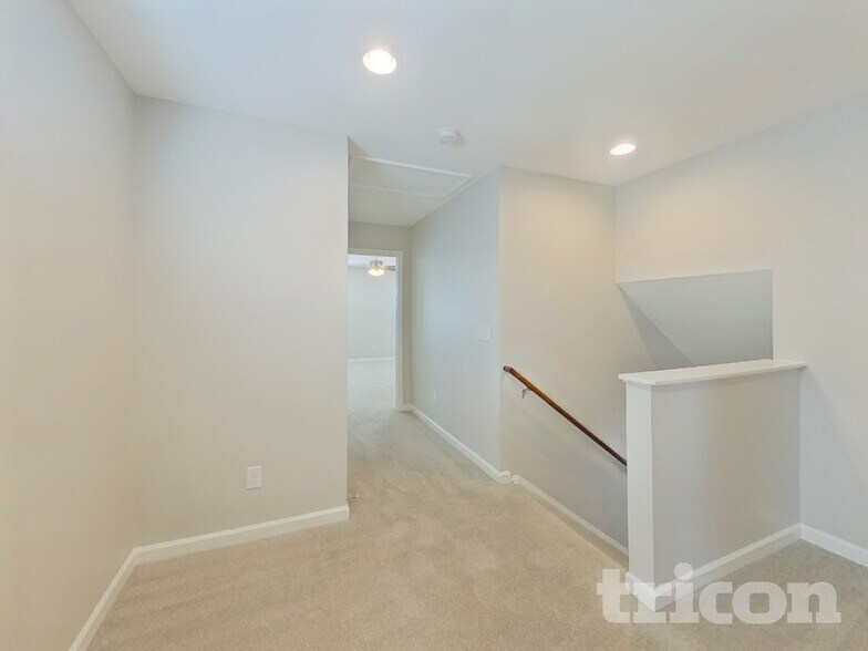 Building Photo - 108 Dalston Rd