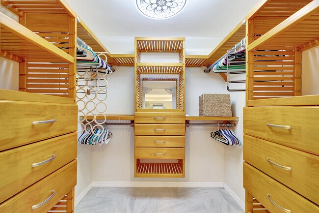 Building Photo - 3110 Surf Way
