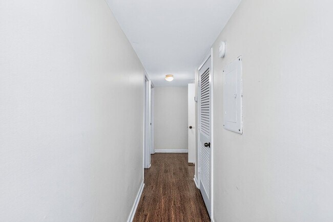Building Photo - 2929 Selena Dr