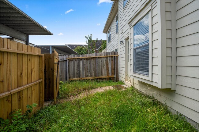 Building Photo - 11735 Alief Clodine Rd