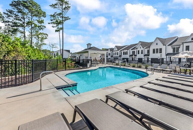 Building Photo - 408 Ireland Way