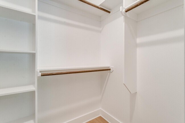 Building Photo - 3253 S University Dr